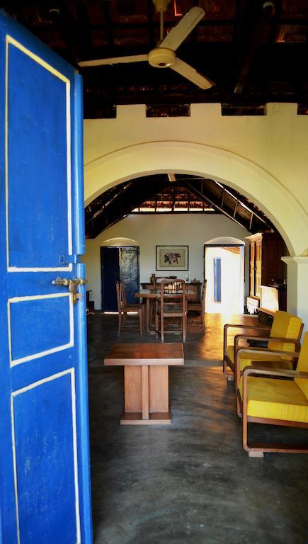15Lmd Villa In Front Of The Lagoon Batticaloa Exterior photo